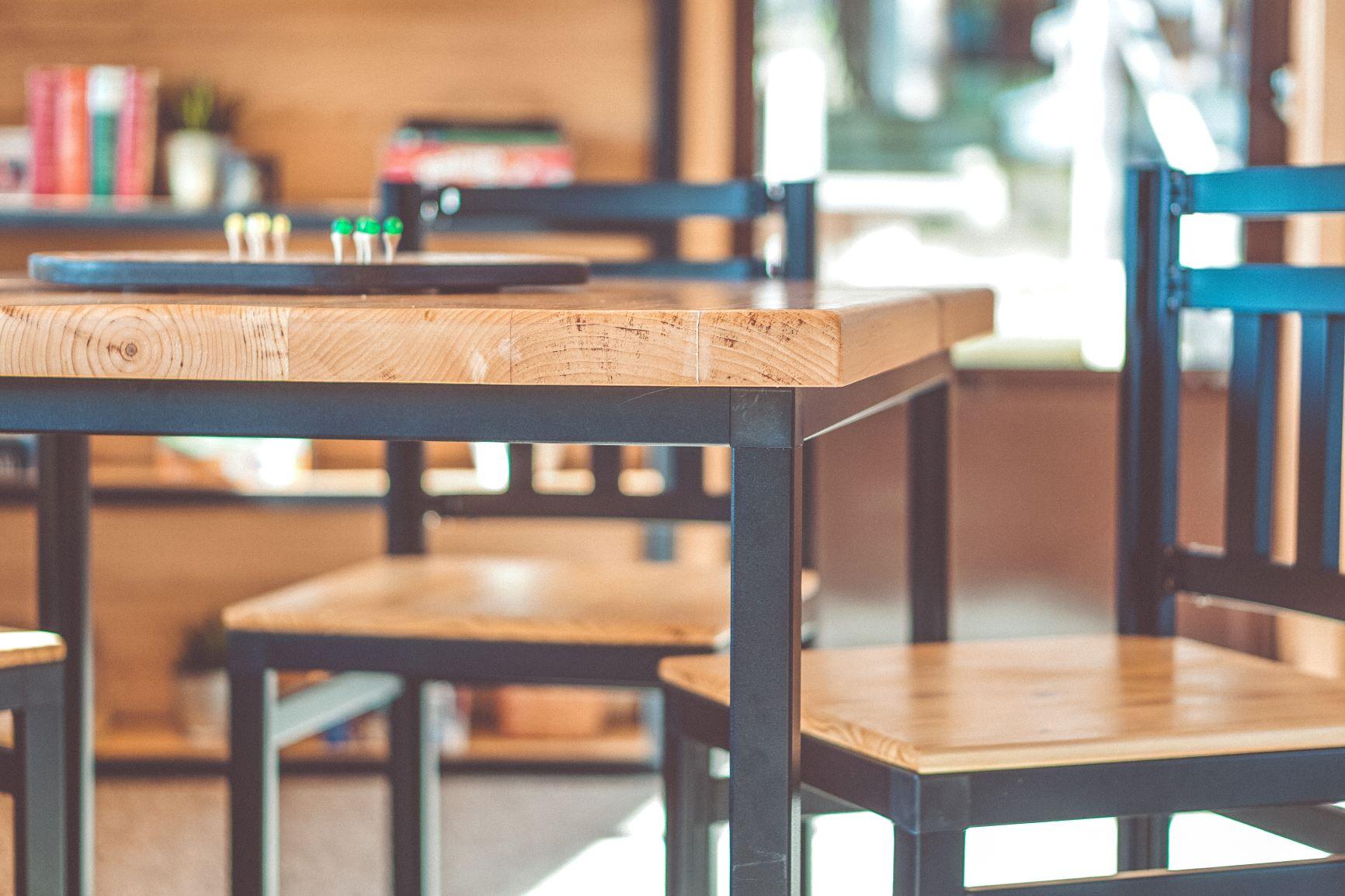 Aluminum Frame Table 2